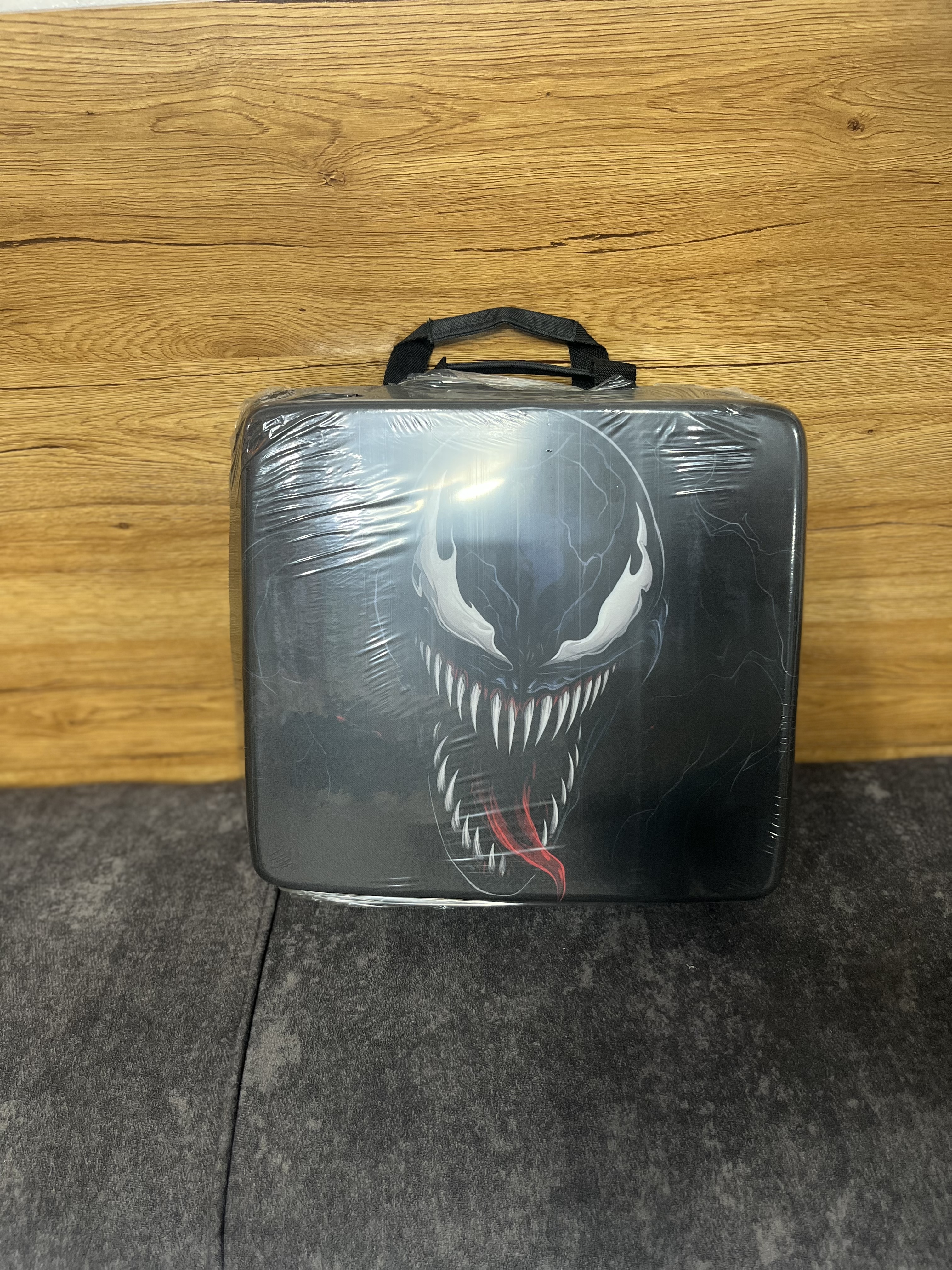 کیف حمل کنسول PS4 اسلیم طرح VENOM